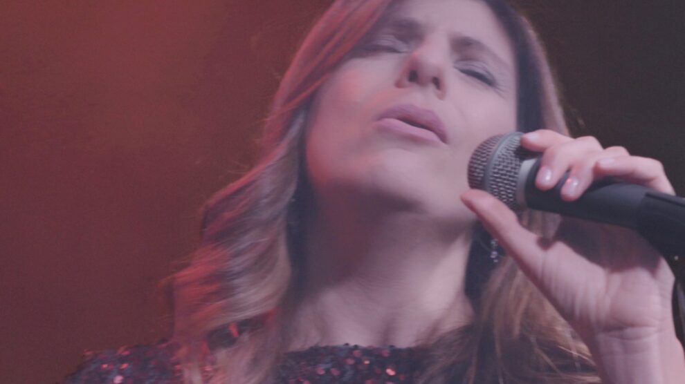 Miles Away, il nuovo singolo di Silvia Tancredi